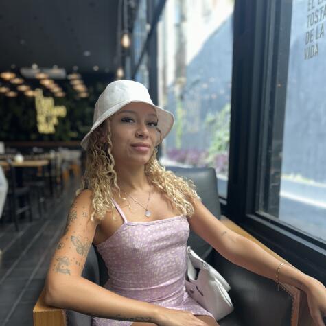 Darkazulqueen avatar