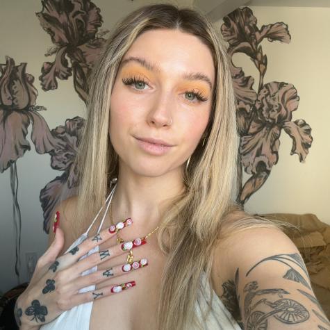 goddess anaxxfuture’s Official Social Fan Page | LoyalFans