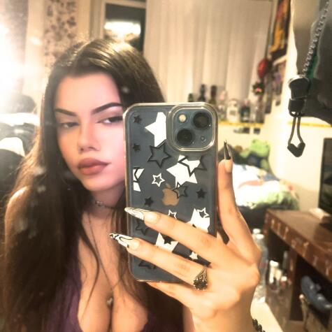 RoyaltyM avatar