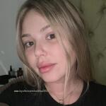 Anikka2002 avatar