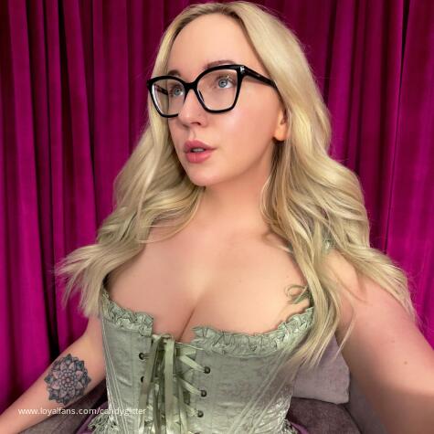 Candy Glitter Findom Femdom avatar