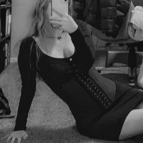 Demonness Esme Adams avatar