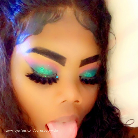 BonusbootyKOLA avatar