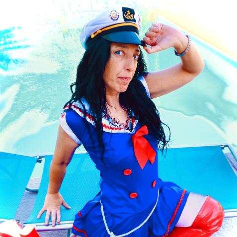 WholesomeDomme avatar