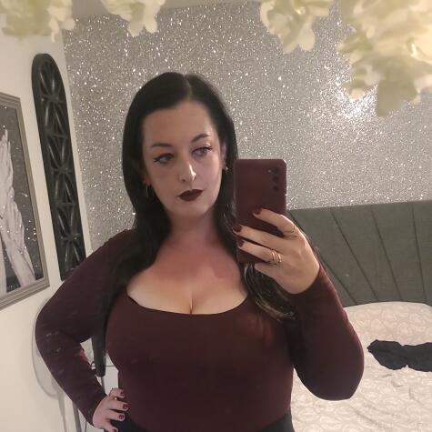 Busty Black Rose avatar