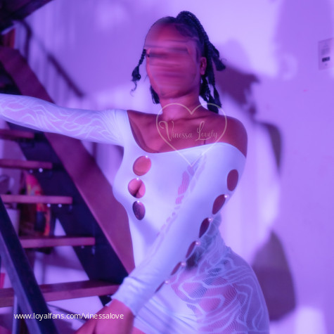VinessaLovely avatar