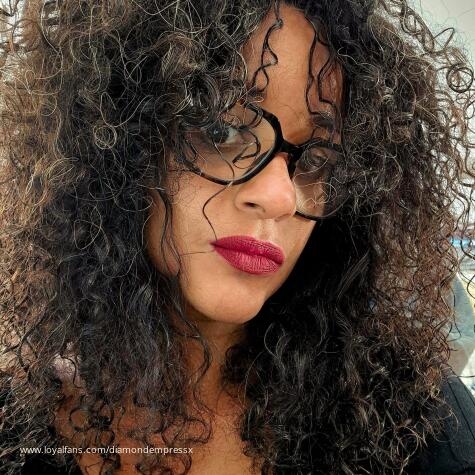 MissCurlyCaramel avatar