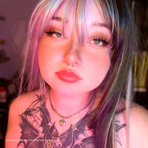 Obey Goddess Vixen’s Official Social Fan Page | LoyalFans