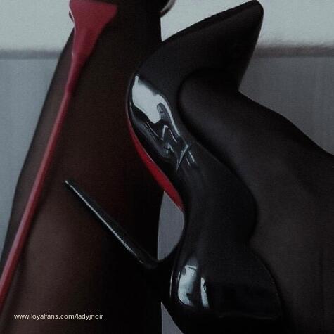 Lady J Noir avatar