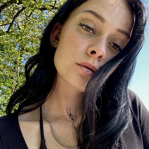 Emilyy777 avatar
