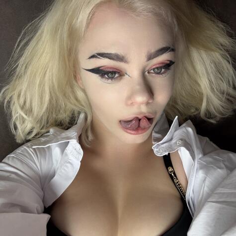 RinaSnake avatar