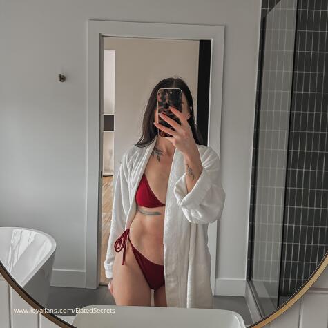ManonR avatar