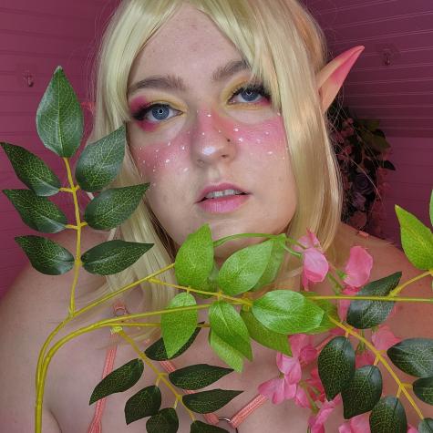 CurvyMonsterGirl avatar