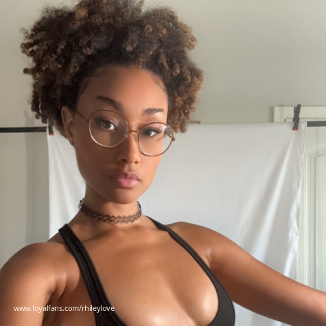 Rhileylove avatar