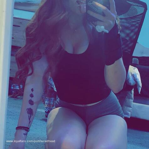 Yuhfavredhead avatar