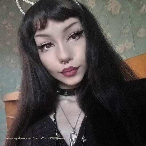 DashaYourONLYQueen avatar