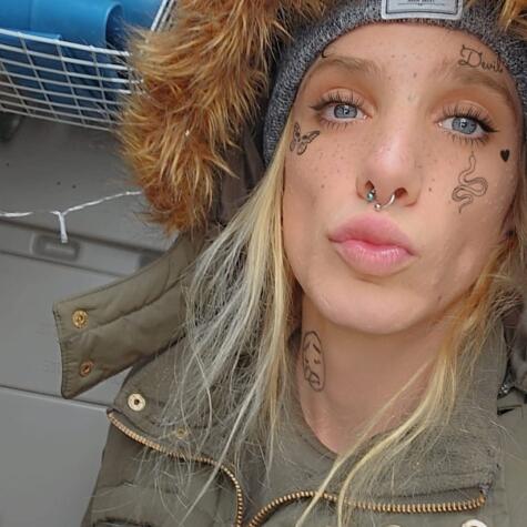 Fuzzybunnygirl avatar