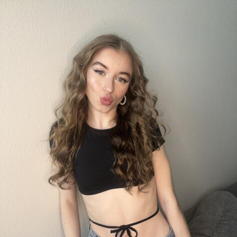 Mia Doll18 avatar