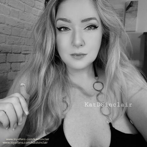 Kat D Sinclair avatar