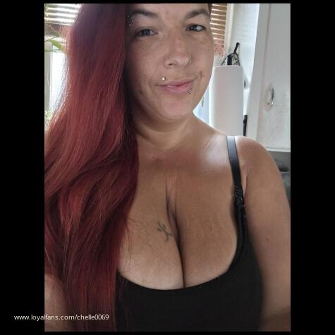 Chelle0069 avatar