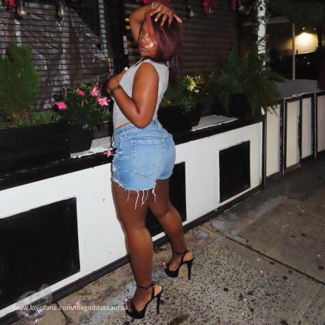 TheGoddessAuraa avatar