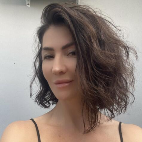 Sirena Vey avatar