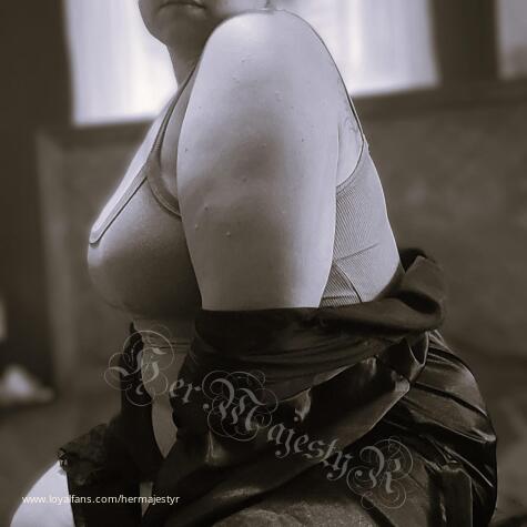 DommeSovereignSiren avatar