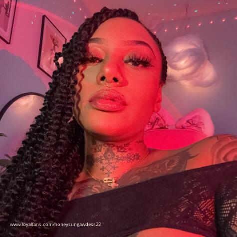 Live in a bit. - honeysungawdess findom Official Profile www