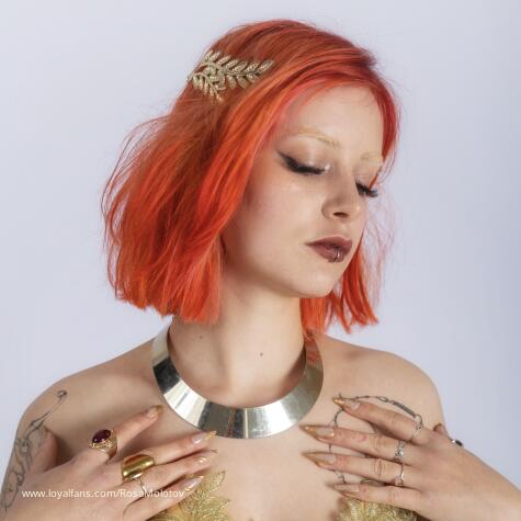 Goddess Rosa Molotov avatar