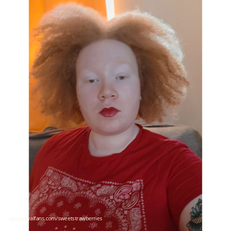 Sweet strawberries avatar