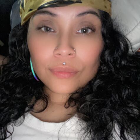 Worship_spoil_honey_Dee avatar