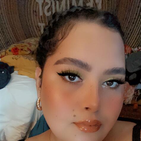GoddesseaDiivyne avatar