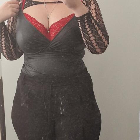 Curvytroublemaker avatar