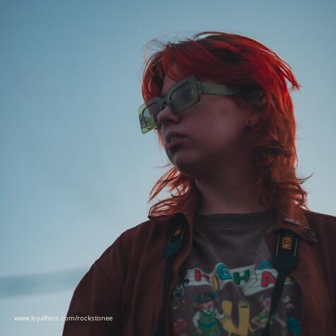 RocKStonee avatar