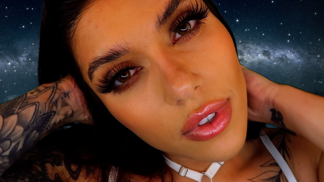 New clip! "Trapped in My Eyes" is now live on My clipstore Valentina