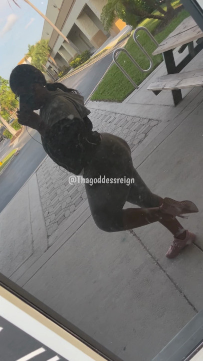 NYC Foot Boys 🚨 - ThaGoddessReignn Official Profile | www.Loyalfans.com